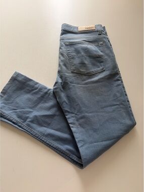 Boggi Milano Light Blue Denim Jeans Size 32 with Flared Leg
